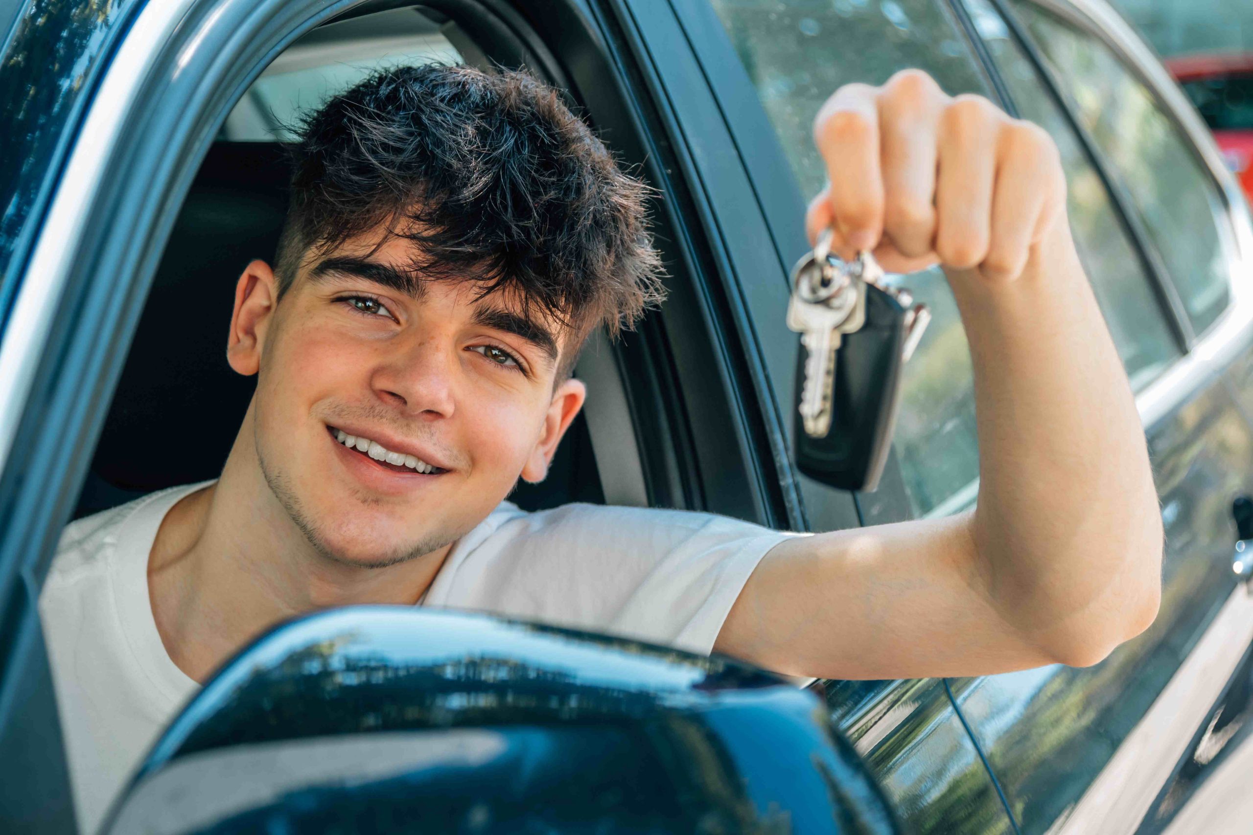 jeune conducteur voiture